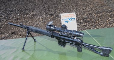 7.62 mm Dragunov keskin nişancı tüfeği SV-D.