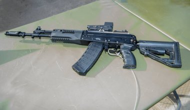 5.45 mm Kalaşnikof saldırı tüfeği AK-12 'yi kısalttı