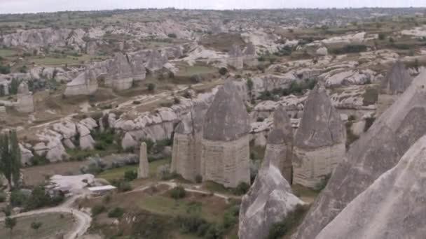 Valle del amor en Capadocia — Vídeo de stock