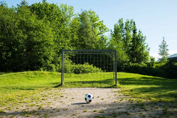 futbol, top ceza spot, futbol yerde gençler için