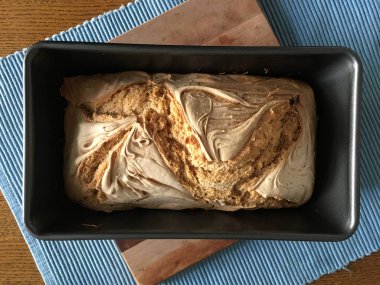 Ev yapımı ekmek bir biçimde