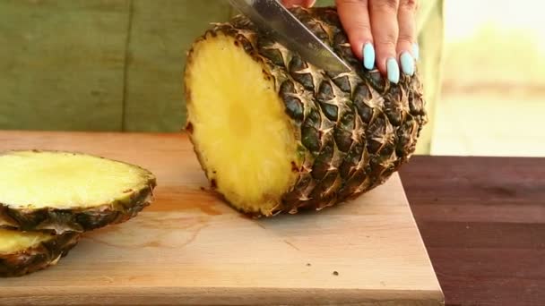 Sobre Mesa Hay Fruta Melón Vietnamita Lima Jugo Primer Plano — Vídeos de Stock