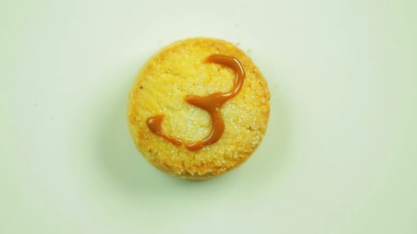 塗装番号 3 のクッキー。円の動き。手作り. — ストック動画