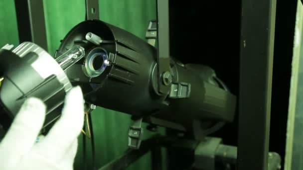 Theatrical Profile Spotlight Which Illuminator Gloves Works Replaces Halogen Lamps — Stock Video