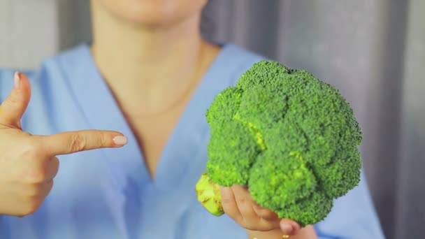 Female Hands Broccoli Hand Pointing Her Close — Stock Video