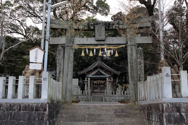 Перевод Uchino Oimatsu Shrine Иидзуке Фукуока Япония Безмятежно Будто Вовсе — стоковое фото