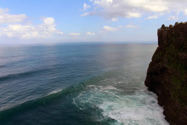 Templo Exótico Acantilado Pura Luhur Uluwatu Qué Vista Tan Impresionante — Foto de Stock