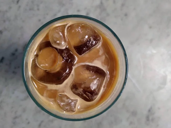 Чашка Льодового Кафе Латте Подається Холодно Кафе — стокове фото