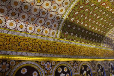 İçişleri resim Kandy Kutsal diş Tapınağı çevresinde. Sri Lanka'da Ağustos 2018 alınan