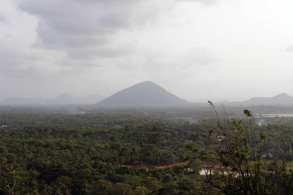 Las Colinas Cordillera Camino Cueva Dambulla Tomado Sri Lanka Agosto — Foto de Stock