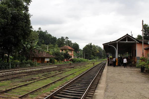 Terjemahan Sekitar Stasiun Kereta Peradeniya Lama 1867 Dalam Perjalanan Ella — Stok Foto