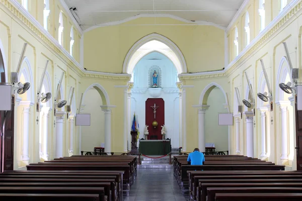 Gente Rezando Dentro Catedral Santa María Ciudad Galle Tomado Sri — Foto de Stock