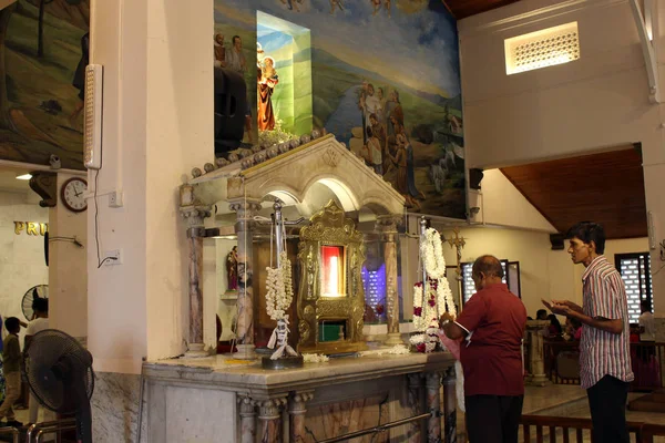 Pilgrims Saint Anthony Shrine Colombo Taken Sri Lanka August 2018 — Stock Photo, Image