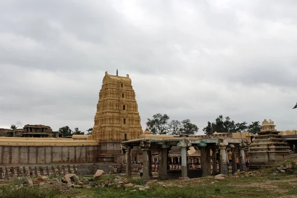 Prominente Templo Virupaksha Todavía Uso Hampi Tomado India Agosto 2018 — Foto de Stock