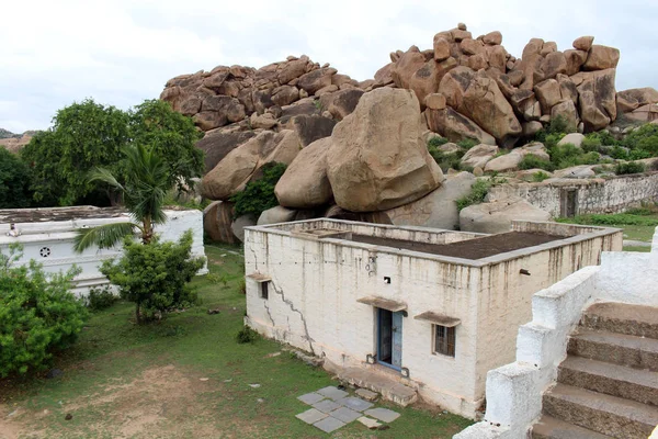 Ashram Blanco Cruzando Isla Principal Hampi Anegundi Tomado India Agosto — Foto de Stock