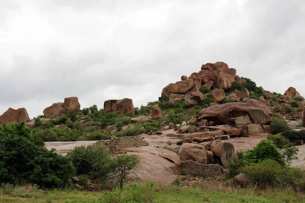 Ovejas Vagando Alrededor Colina Hampi Probablemente Sin Guía Tomado India — Foto de Stock