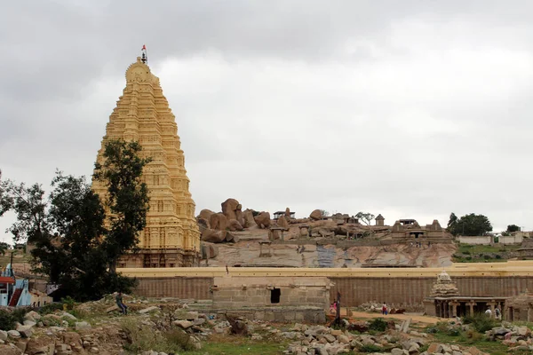 Prominente Templo Virupaksha Todavía Uso Hampi Tomado India Agosto 2018 — Foto de Stock