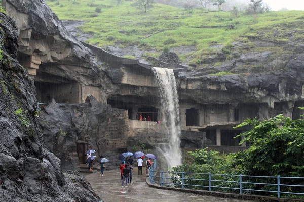 Ellora mağaralar ki birçok mağaralar ve tapınaklar gibi Ajanta oluşur. Hindistan, Ağustos 2018 alınan.