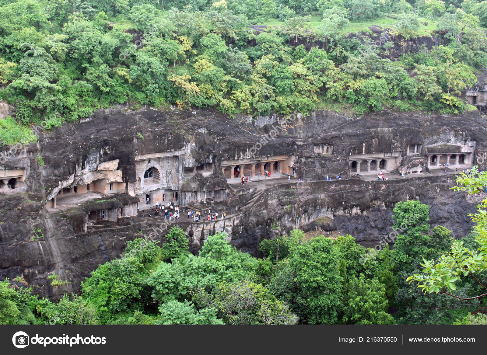 アジャンター石窟群のビュー ロックカット仏教建造物 インドでは 撮影した 18年 ストック写真 C Leodaphne アジャンター石窟群のビュー ロックカット仏教建造物 インドでは 撮影した 18年 ストック写真 C Leodaphne