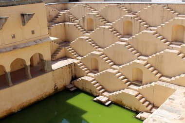 Bir stepwell eşsiz mimarisini 