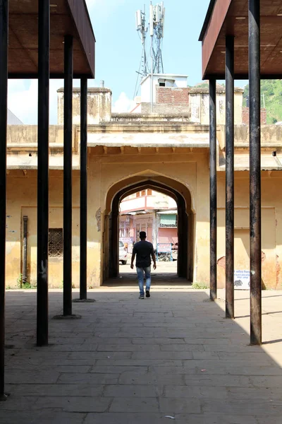 Homem Estábulo Elefantes Torno Amer Amber Fort Jaipur Tomado Índia — Fotografia de Stock