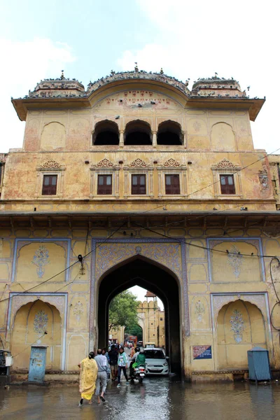 Uprostřed Města Jaipur Kolem Jantar Mantar Hawa Mahal Městský Palác — Stock fotografie