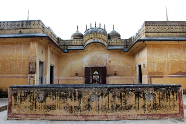 Στην Ταράτσα Του Nahargarh Φρουρίου Στο Λόφο Στη Τζαϊπούρ Λαμβάνονται — Φωτογραφία Αρχείου