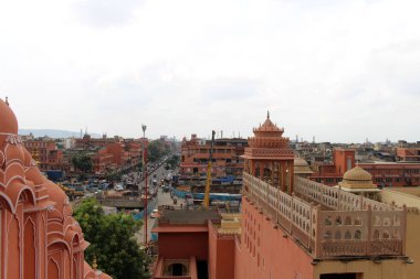 Hawa Mahal Jaipur şehrinde çatı terasından manzara. Hindistan, Ağustos 2018 alınan.