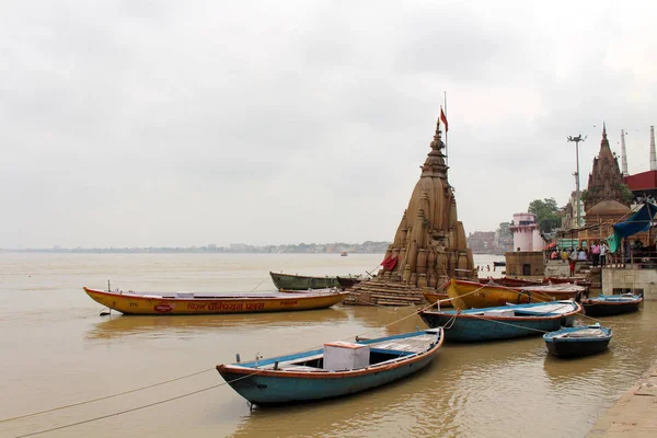 Traducción Paisaje Los Ghats Varanasi Por Ganges Tomado India Agosto —  Fotos de Stock