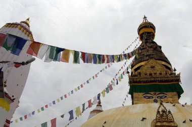 Çeviri: Swayambhunath Stupa (ve onun eyes) etrafında veya Kathmandu maymun Tapınağı. Nepal'de, Ağustos 2018 alınan.