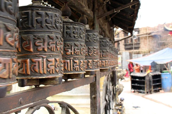 Tradução Bandeiras Oração Rodas Torno Swayambhunath Stupa Katmandu Tomado Nepal — Fotografia de Stock