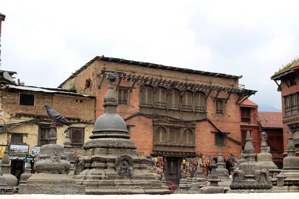 Çeviri Swayambhunath Stupa Veya Kathmandu Maymun Tapınakta Çevresinde Kuşlar Nepal — Stok fotoğraf