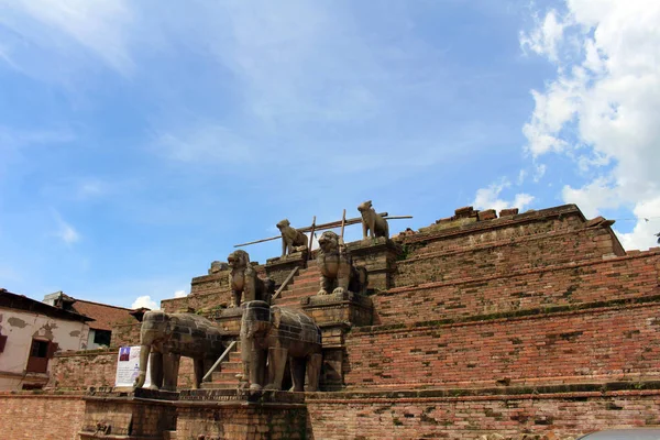 Los Detalles Los Templos Rotos Alrededor Plaza Bhaktapur Durbar Reconstrucción — Foto de Stock