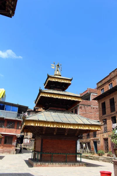 ドゥリケルで旧市街周辺の寺院の興味深い建築 これはトレッキングで有名 ネパールでは 撮影した 2018年 — ストック写真