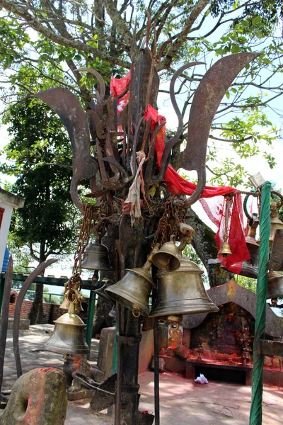 Las Campanas Cosas Templo Hindú Kali Cima Colina Dhulikhel Tomado — Foto de Stock