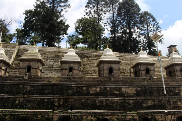 Dezenas Centenas Pequenos Templos Através Rio Bagmati Pashupatinath Katmandu Tomado — Fotografia de Stock