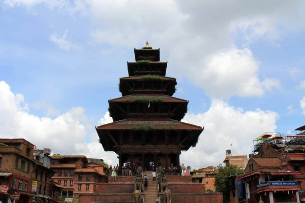 加德满都山谷巴德岗杜巴广场周围著名的 Nyatapola 2018年8月在尼泊尔拍摄 — 图库照片