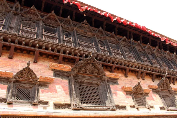 巴德岗杜巴广场周围建筑 的细节 2018年8月在尼泊尔拍摄 — 图库照片
