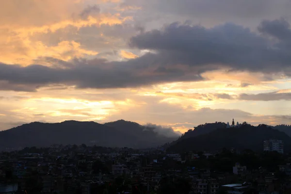 Ρομαντικό Ηλιοβασίλεμα Της Στούπα Swayambhunath Από Την Ταράτσα Στο Κατμαντού — Φωτογραφία Αρχείου