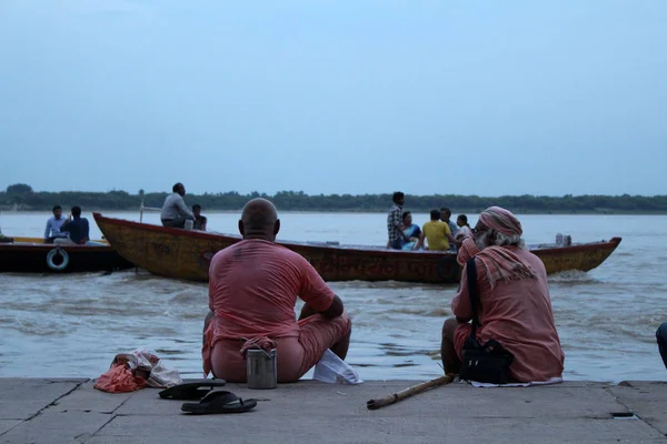 Population Locale Bavarde Interagit Traîne Autour Des Ghats Varanasi Dans — Photo
