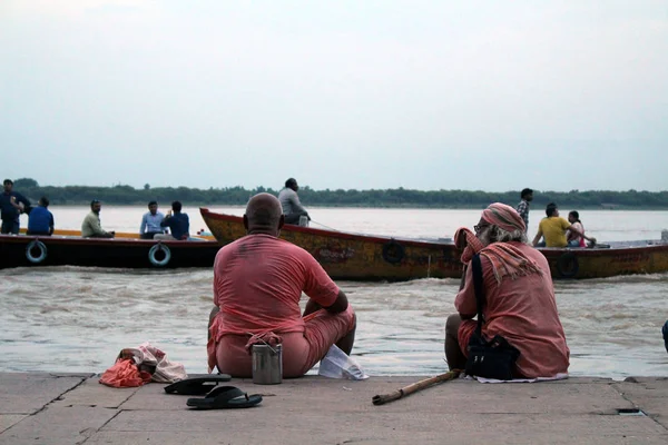 Lokala Människor Chatta Interagera Hängande Runt Varanasi Ghats Eftermiddagen Tagit — Stockfoto