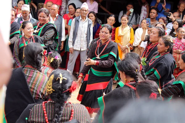 Nepalski Mieszkańców Festiwalach Tanecznych Wokół Placu Durbar Bhaktapur Podjęte Nepalu — Zdjęcie stockowe