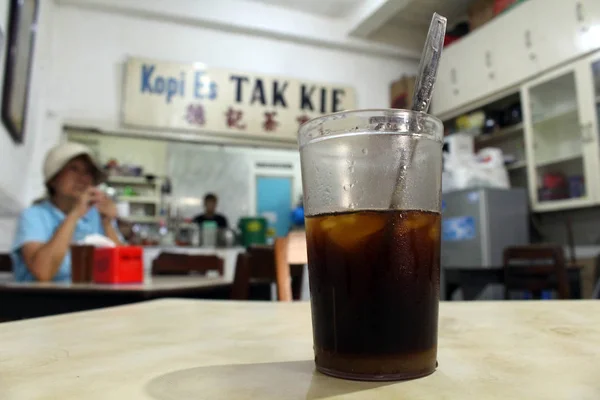 Una Tazza Caffè Leggendario Kopi Tak Kie Est 1927 Gloria — Foto Stock