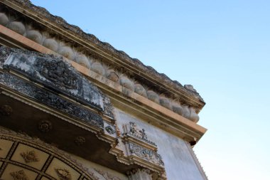 Ünlü Patuxai, Vientiane, şehrin yerlerinden biri. Laos'ta, Temmuz 2015 alınan.