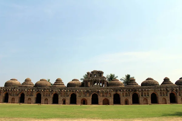 Die Ruinen Rund Den Elefantenstall Hampi Aufgenommen Indien August 2018 — Stockfoto