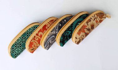 Cava bez kalem durumda batik aradı. Egzotik.