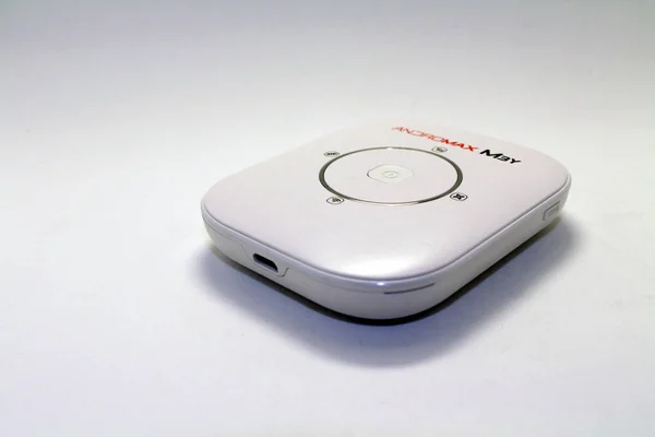The white mobile wifi modem in Indonesia, supporting 4G — Stock Photo, Image