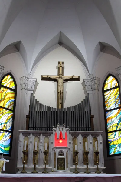 A Japanese Catholic church and its architecture inside — Stock Photo, Image