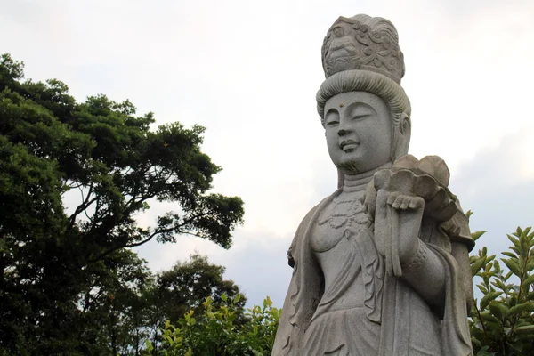 Die Statue Von Kanon Oder Guanyin Und Stupa Myohoji Tempel — Stockfoto