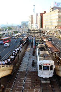 Japonya, Nagasaki 'deki tramvay şebekesi. Ağustos 2019 'da çekildi..
